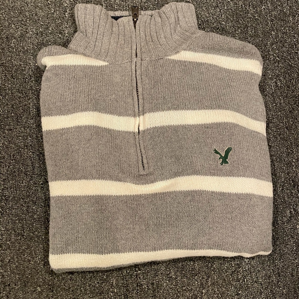 American Eagle L Pullover Zip-Up Sweater
